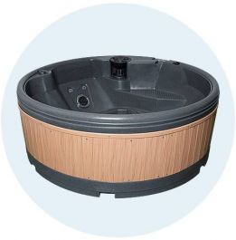 Quatro Hot Tub 5-6 Person